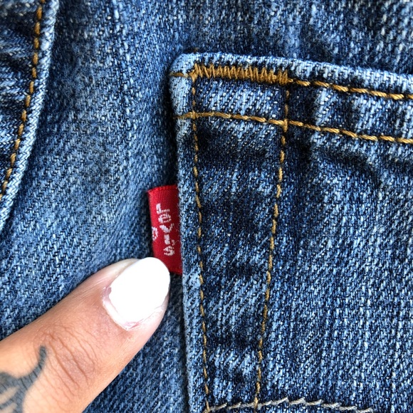 Levi’s - Picture 7 of 7